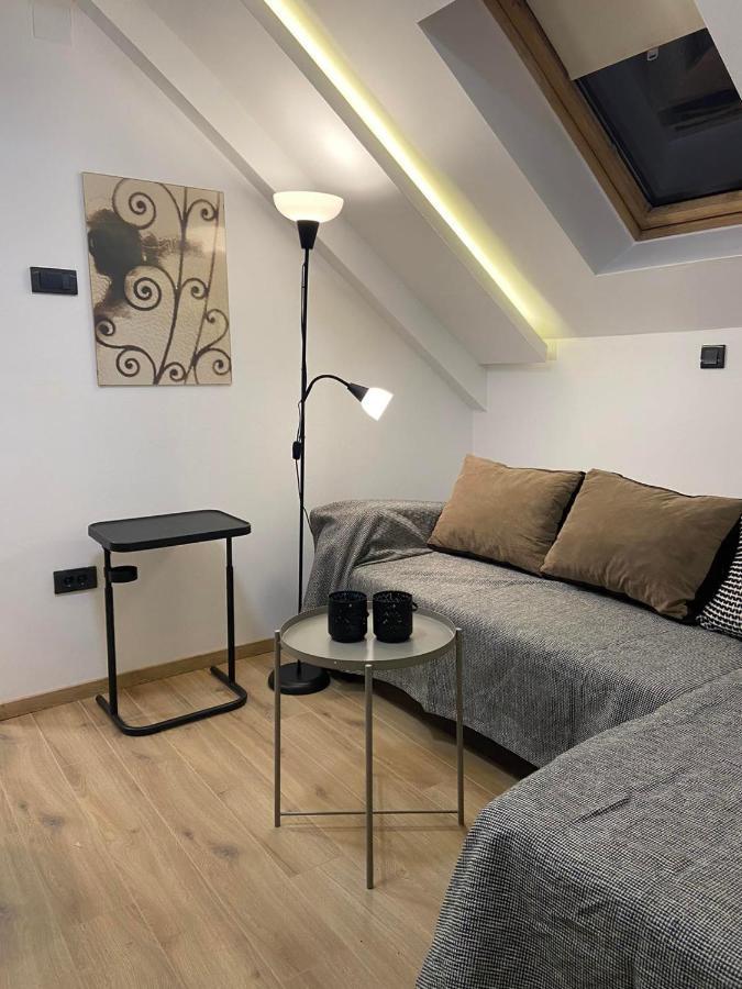 Center Apartment *